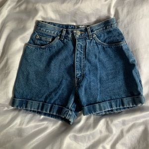 JORDACHE VINTAGE SHORTS